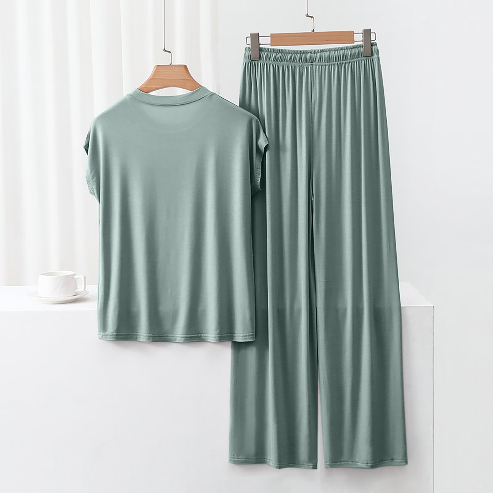 thumbnail image 5 of Conjunto de pijama holgado para mujer: camiseta de manga corta y pantalones con cordón, poliéster y spandex, para todas las estaciones, tallas M-XXL., 5 of 7